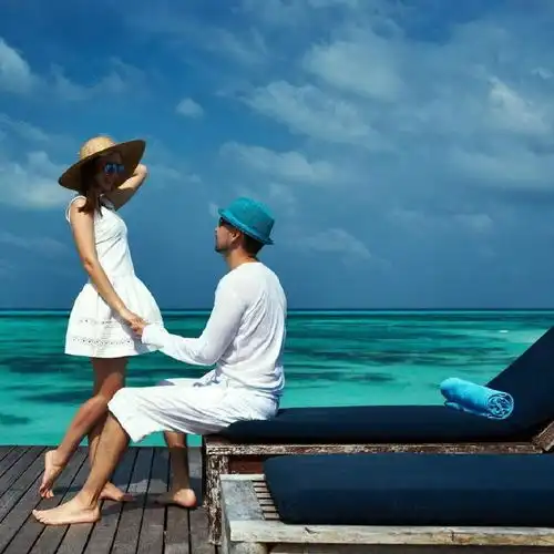 男人婚内出轨,到底图的是什么