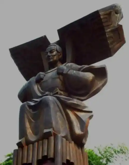 刘洋在太空半年,与2个男士共同生活,怎么保护隐私