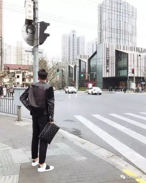 男生怎样拍照,看起来像网红