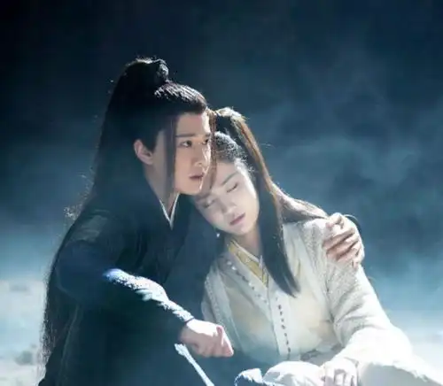 任嘉伦最惊艳的古装六尾垫底,陆绎只能排第2,第1让人心动