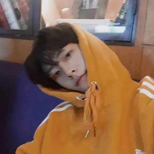 头像我养你明明是世界上最好听的情话