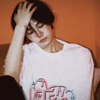 霸气又很帅的男生真人酷酷的头像偶尔向生活请个假今天要做个快乐废物