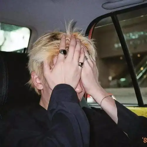 今天的头像贼好看