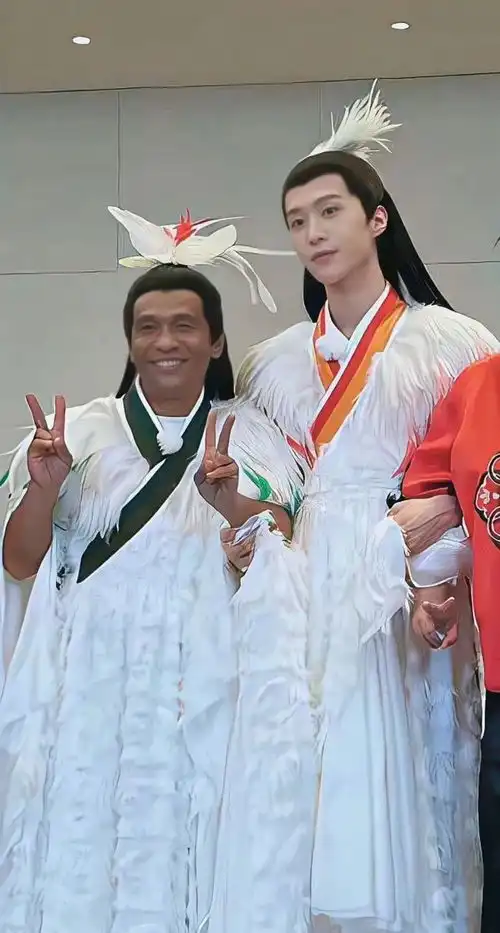 明星综艺扮演经典角色,谁丑谁尴尬,爱豆版魏无羡我看笑了