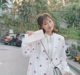 陈雪凝有刘海最好看看到她无刘海造型,网友显大五岁