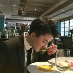 泪叹红颜痴情笑.韩版帅哥男生头像