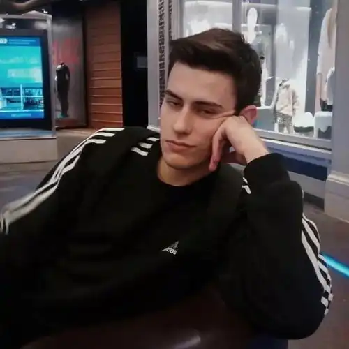 头像人生苦短,老子凭什么委屈自己给你脸