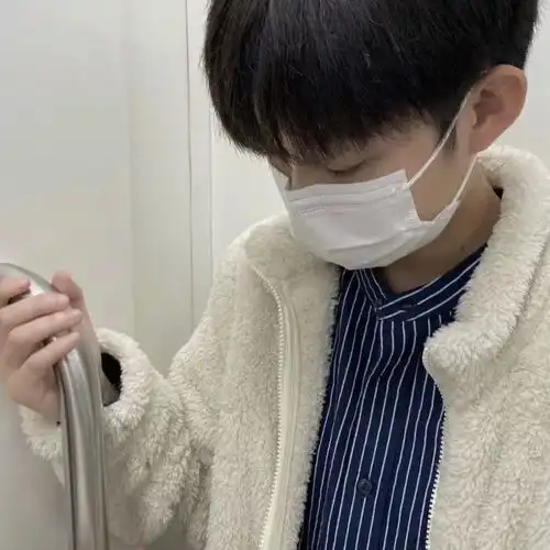 网易云音乐热评和男生头像