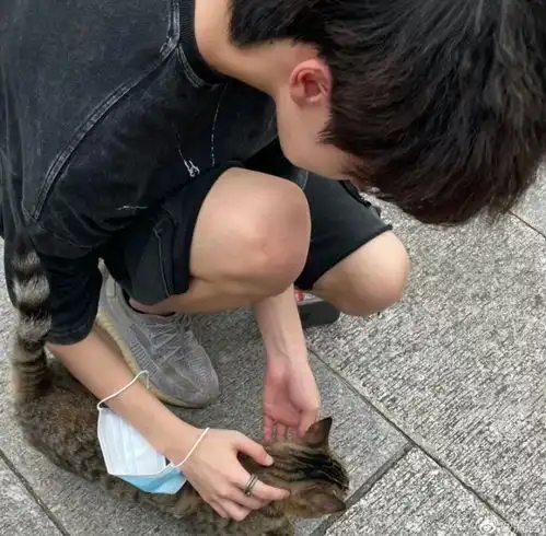 12月限定男生头像