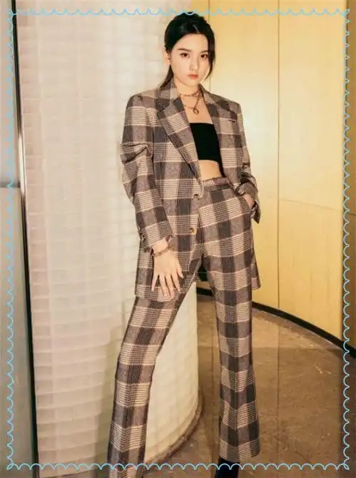 宋祖儿活动照女人味炸天,机场秀秒变软萌少女,做她男朋友有福了