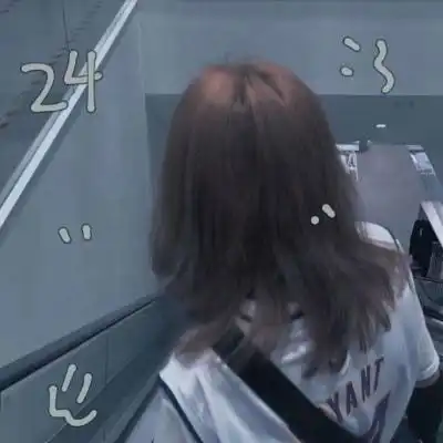 好看清纯女生头像背影侧脸,人生不在于拿有一手好牌