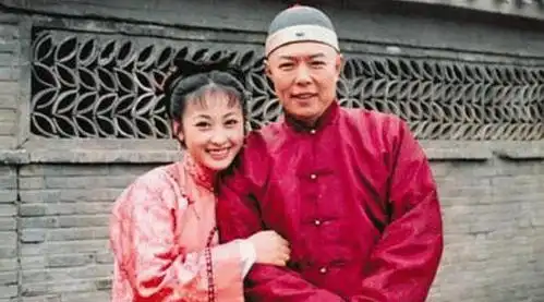 16岁法提麦雅琦,恋上大25岁张铁林,为何转头就嫁给大23岁的李子雄