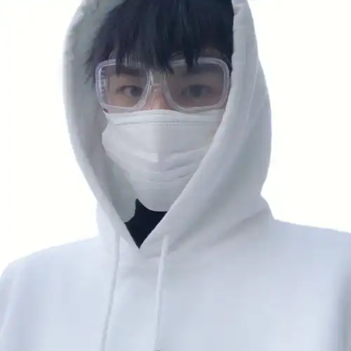 白底男生头像是不是没人看啊