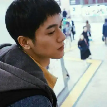 男生头像夏天就要到了能把暗恋变成热恋吗