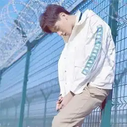 2018最流行的头像男生骚气头像我跟你撒个谎吧我不喜欢你