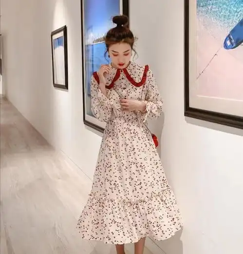 有一种夏日必穿叫娃娃领,学会7种搭配,不仅不幼稚反而优雅成熟