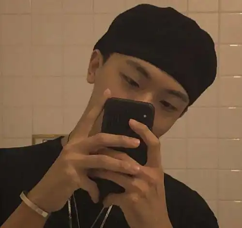 头像女孩子骚点怎么了妨碍到你吃屎了吗