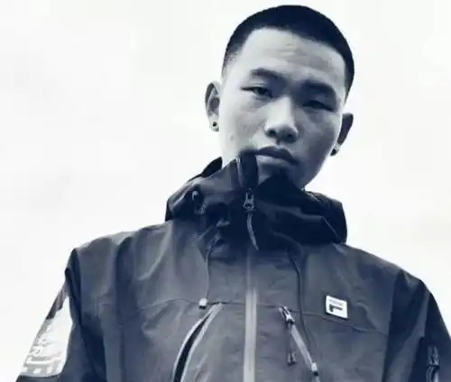 陈坤17岁儿子越来越帅,那些吐槽他丑的人,后悔了吗