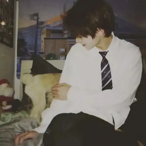 高冷男生头像躲得过初一躲不过你