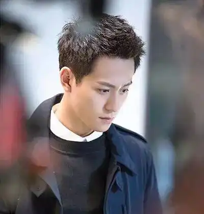 颜值不高没关系换个发型就行了,13款男学生短发发型来袭