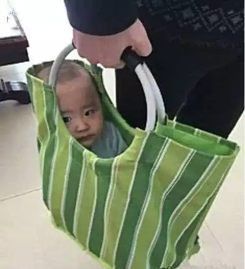 2b父母都是这样带孩子的,普通父母和文艺父母都闪开