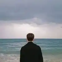 qq头像非主流男生背影qq潮流头像男生背影