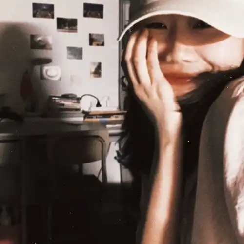 ins氛围感女生头像