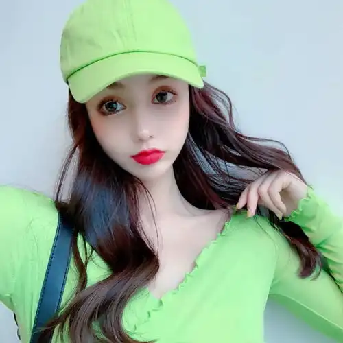 绿衣绿帽漂亮软妹子