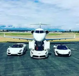 儿时回忆,爷爷心中的神车法拉利保时捷只能靠边站