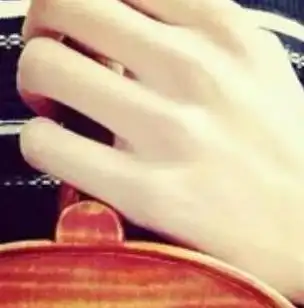 心理测试4双美手,哪双是男生的测你这辈子逃不过哪种男人