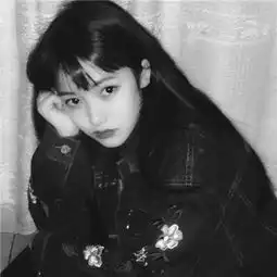 qq女头像高冷黑白图片新版真正要走的人不会说再见