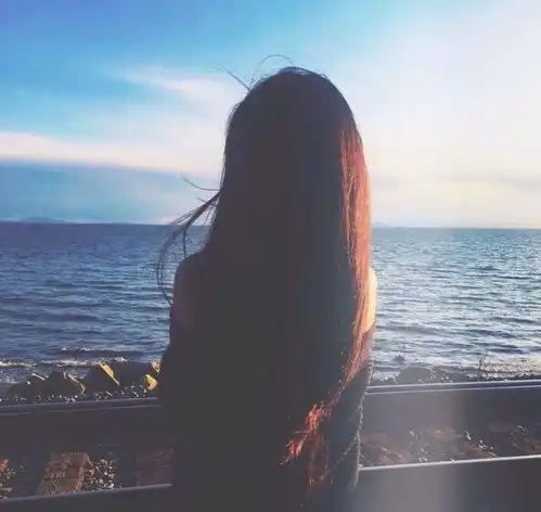 伤感难受的句子,让人心寒透顶,每一句都直戳心窝