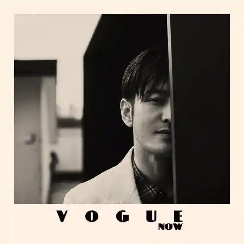 自成一派的四十岁男人黄晓明