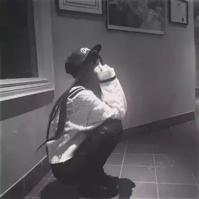 我很好只是想你的时候会红了眼qq女生头像我要个性网