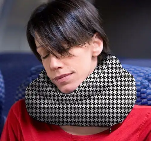 国外机场卖疯了的护颈枕,让你熟睡一整天