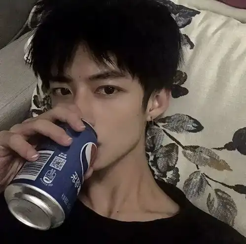 世界如此烦躁,而你如此可爱单人男头