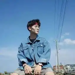 微信帅气男生头像蓝色系太阳暖人不暖心