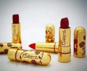 妹子别让你家傻佬爷们,用你这盒火柴去烤串儿