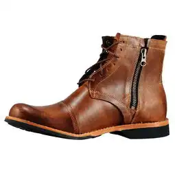 这几件衣服哪一件比较霸气,有男人味跟这个靴子都不搭配