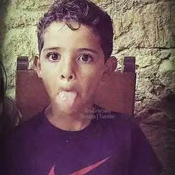 有爱c罗携爱子戴变形金刚面具童趣满满图