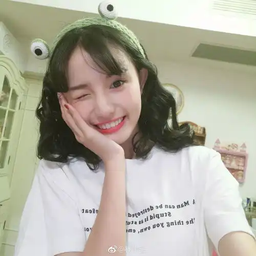 手机镜头整天对着自己,但你真的会自拍吗