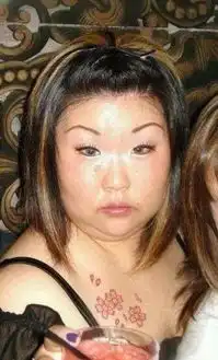 有没有那种巨丑的真人照片