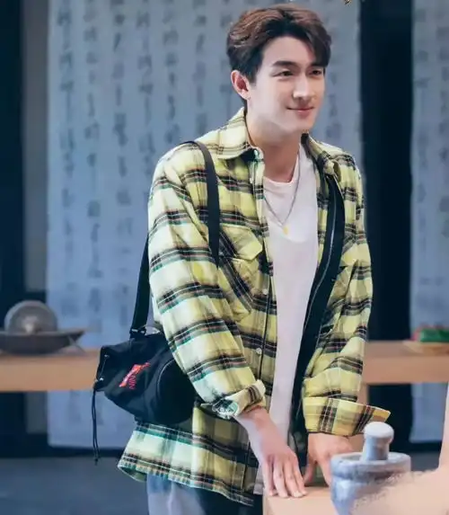 群演爆料杨紫进组青簪行补拍林更新为男主的概率不大