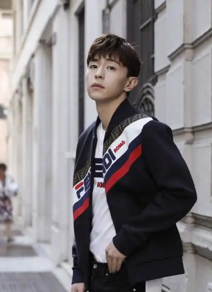 明星一见钟情榜单出炉,朱一龙登顶,热巴超越赵丽颖