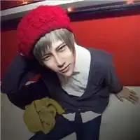 这个图上的男男叫什么名字