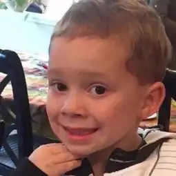 深圳男孩多次迷路被民警找回家长竟提出寄养在派出所