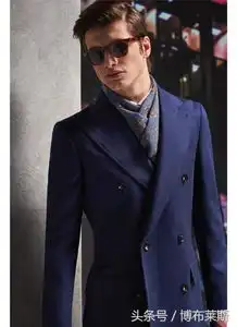 大衣成熟男士得体的冬季服装