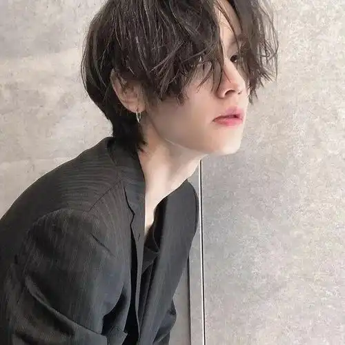 真人男生头像风吹百里,再无归期,情若络绎,茕茕孑立
