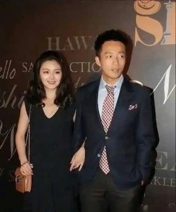 痛心大s突然离世,最痛苦的是他第一时间把头像变成黑白的