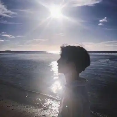 林淮祝世界继续热闹而我还是我